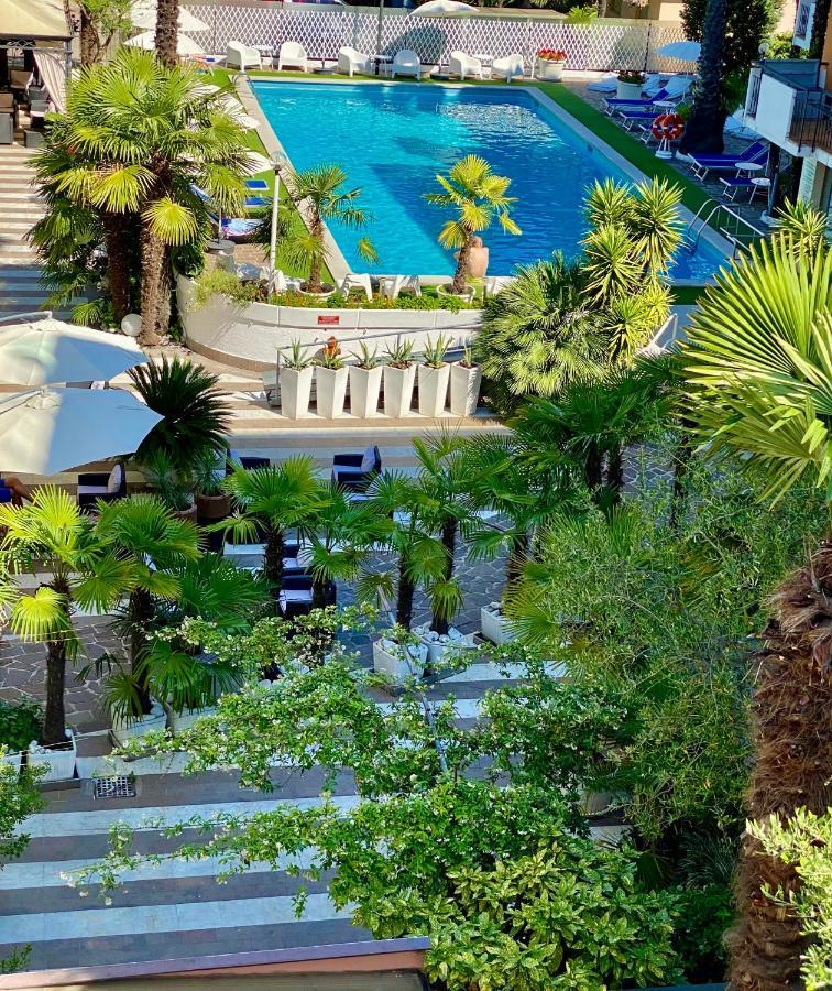 Hotel La Perla Riva del Garda Extérieur photo