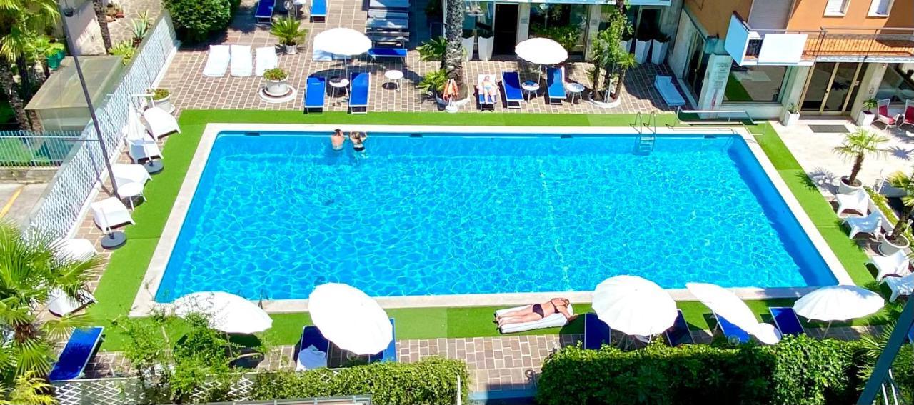 Hotel La Perla Riva del Garda Extérieur photo