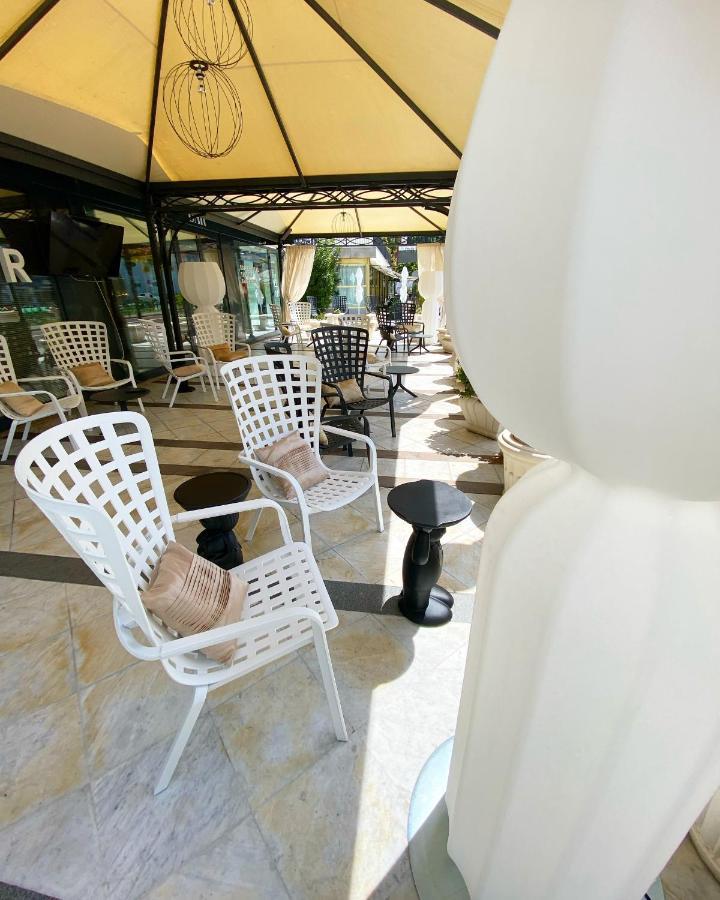 Hotel La Perla Riva del Garda Extérieur photo