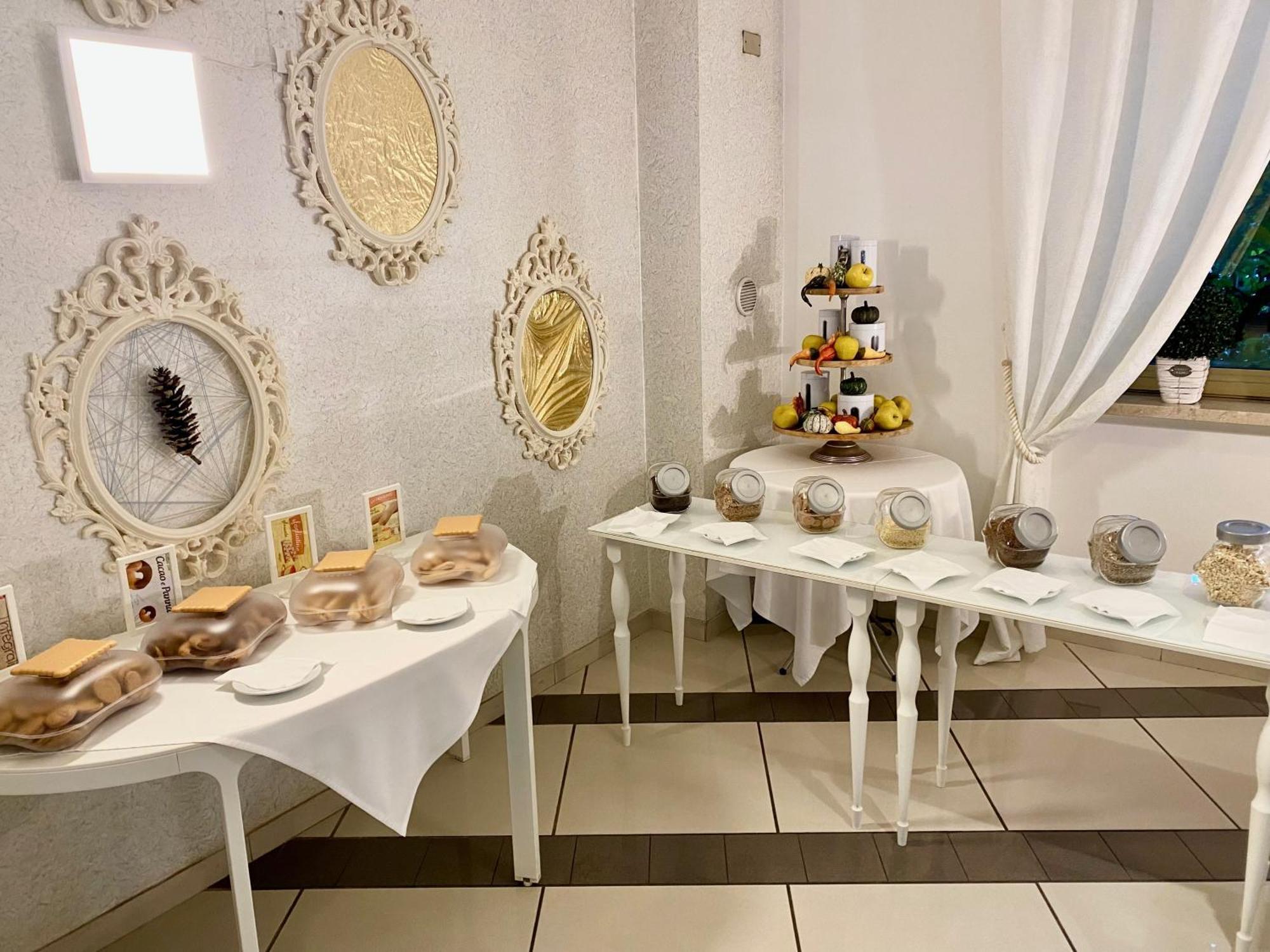 Hotel La Perla Riva del Garda Extérieur photo